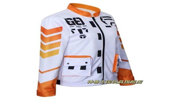 和平精英小神兽辅助怎么用